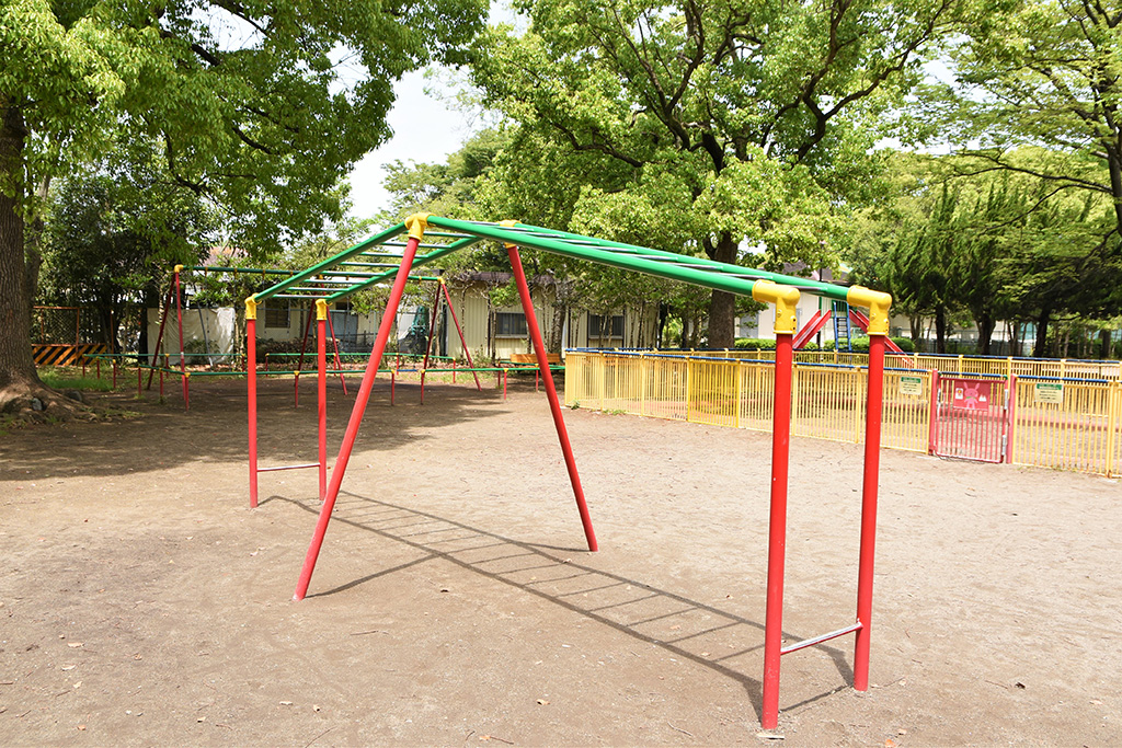 「うんてい」／篠崎公園（東京都／江戸川区）