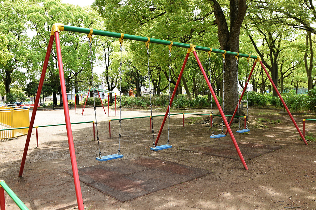 「ブランコ」／篠崎公園（東京都／江戸川区）