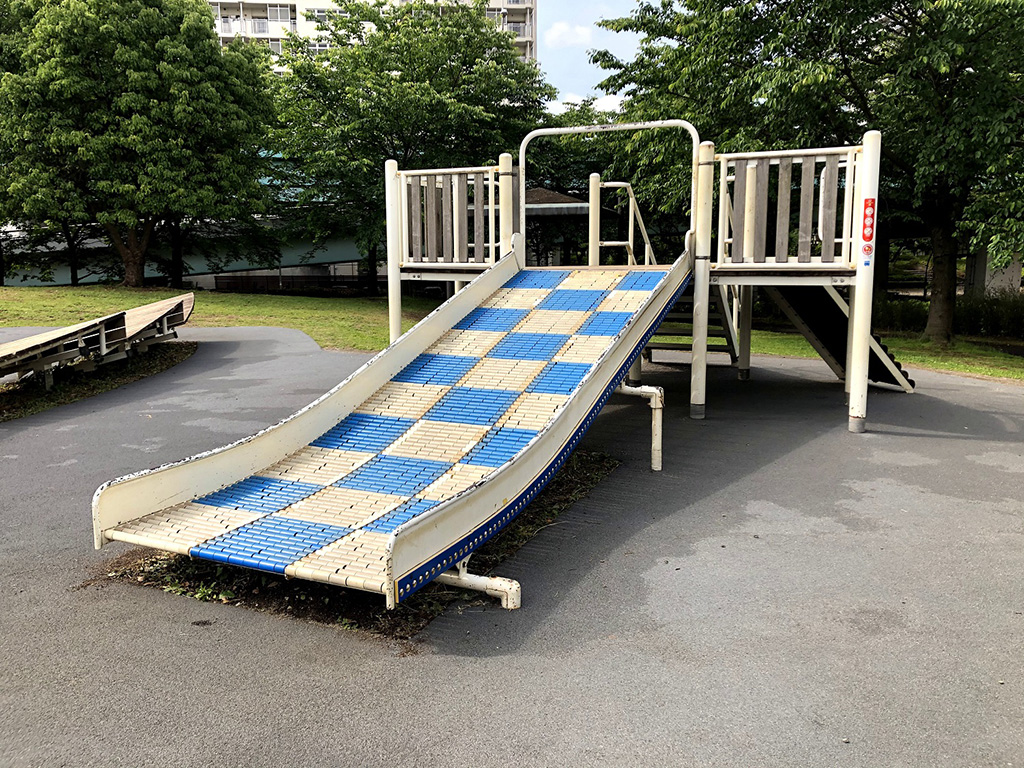 「ローラー滑り台」/大島小松川公園(東京都/江東区)