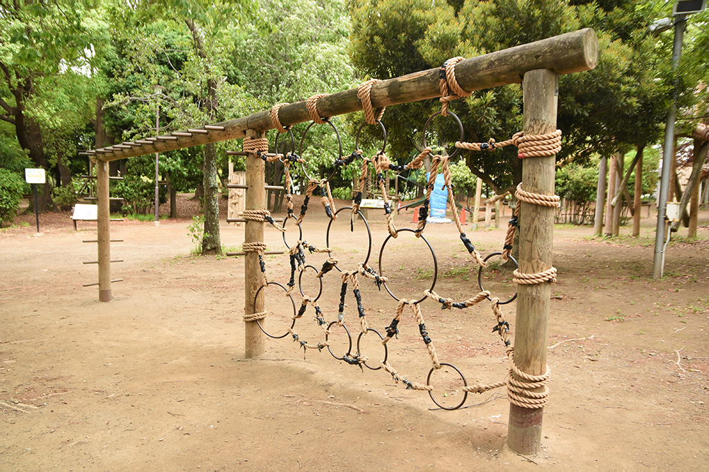 「ロープ＆うんてい」／平和の森公園フィールドアスレチック（東京都／大田区）