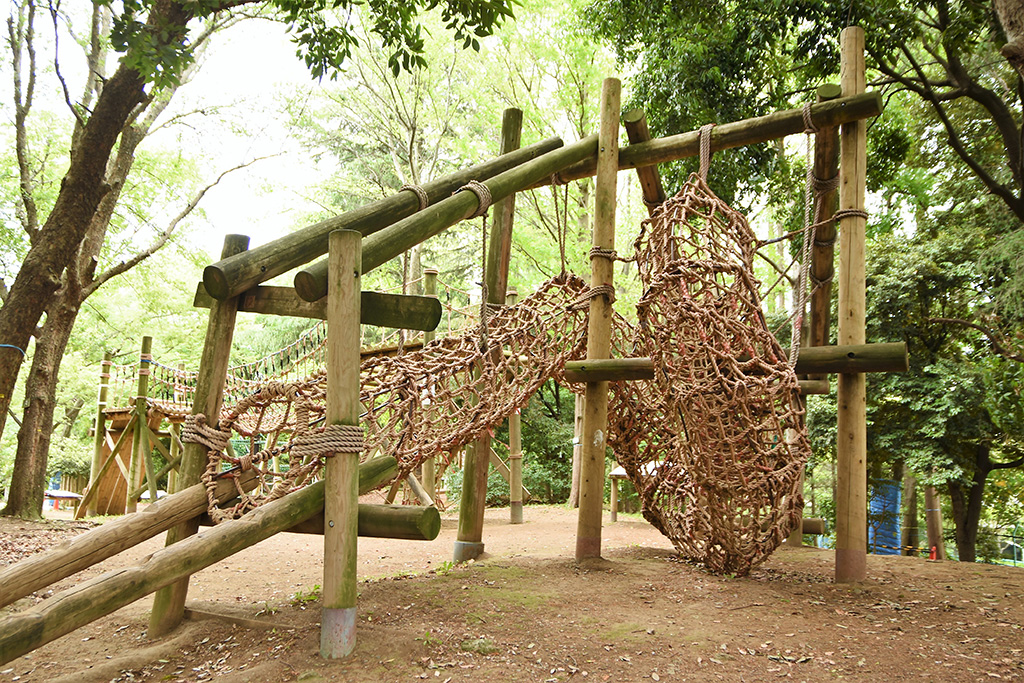 「ネットトンネル」／平和の森公園フィールドアスレチック（東京都／大田区）