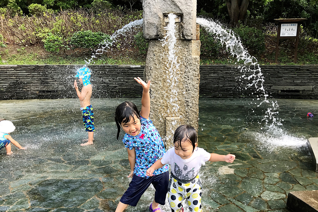 「流れる滝」／平和の森公園フィールドアスレチック（東京都／大田区）