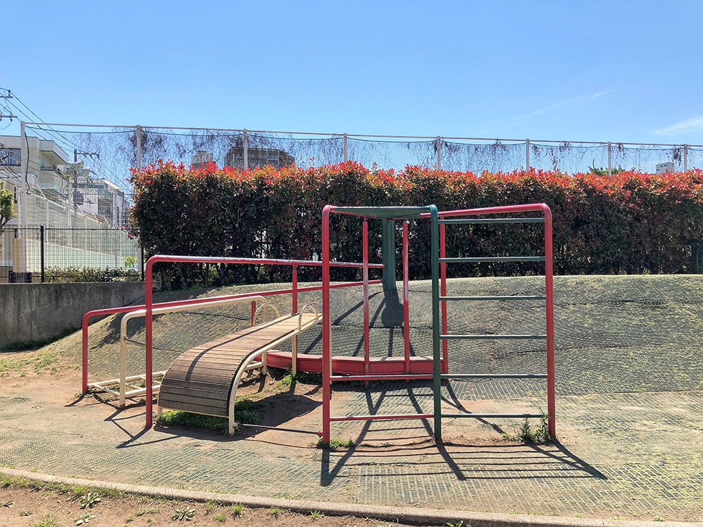 「複合遊具」／南谷端公園（東京都／北区）
