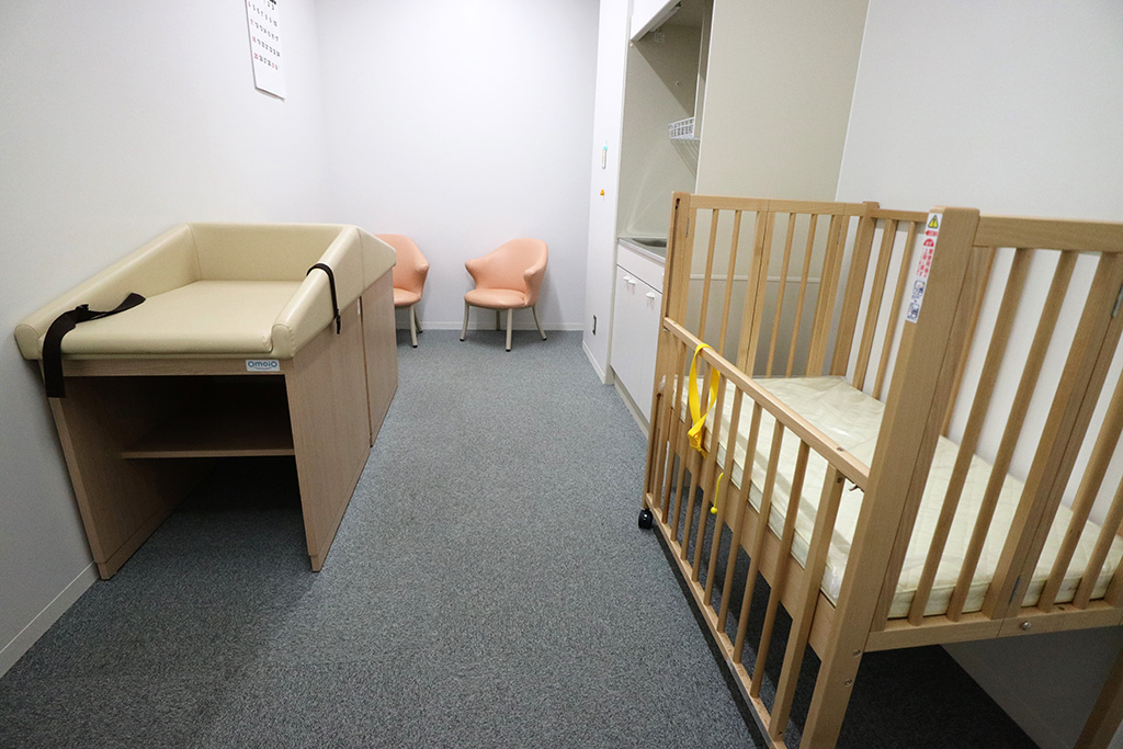 「授乳室、おむつ交換台」／平和の森公園（東京都／中野区）