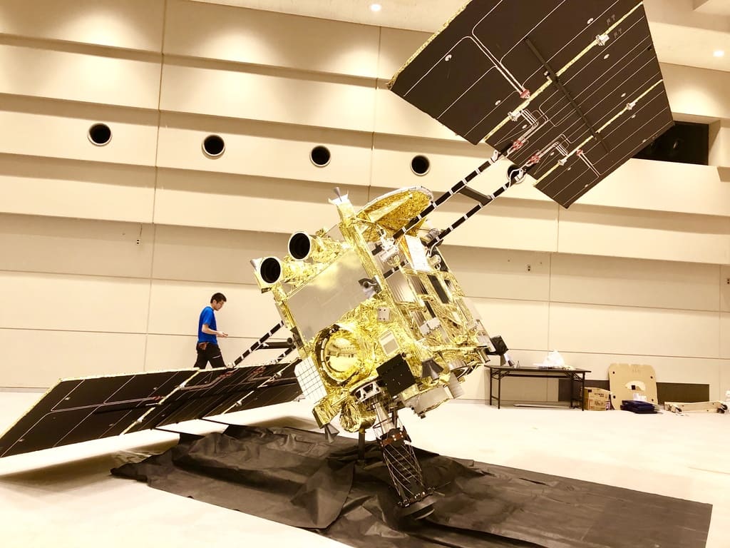 「はやぶさ2」模型