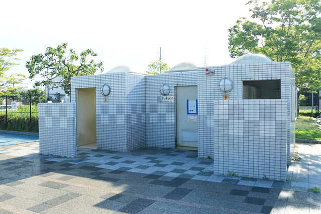 多目的トイレ/草津市ロクハ公園（滋賀県/草津市）