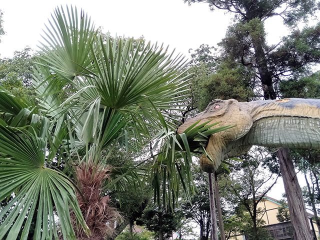 恐竜の森「ジュラジャーマン・ライド」/東京ドイツ村(千葉県/袖ケ浦市)