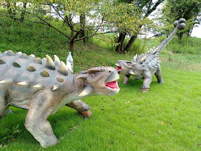 恐竜の森「ジュラジャーマン・ライド」/東京ドイツ村(千葉県/袖ケ浦市)