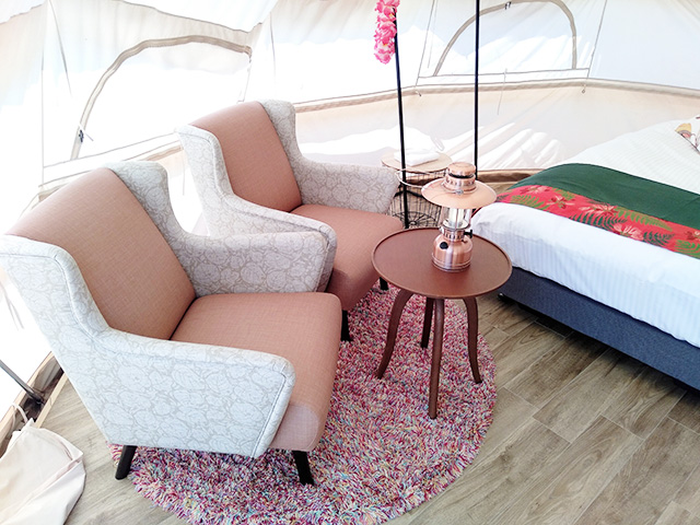 「グランテント」内/ハワイアンズグランピング マウナヴィレッジ(スパリゾートハワイアンズ)(福島県/いわき市)