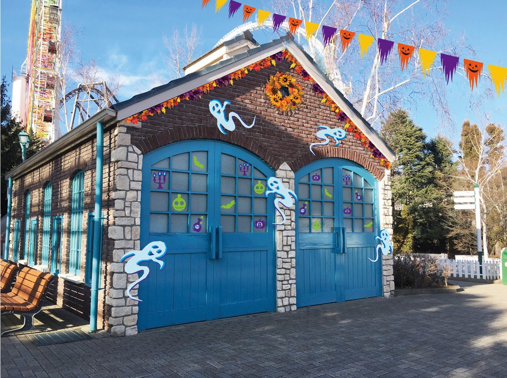 フォトスポット「青色の大扉」/富士急ハイランド/トーマスランド2021ハロウィン(山梨県/富士吉田市)