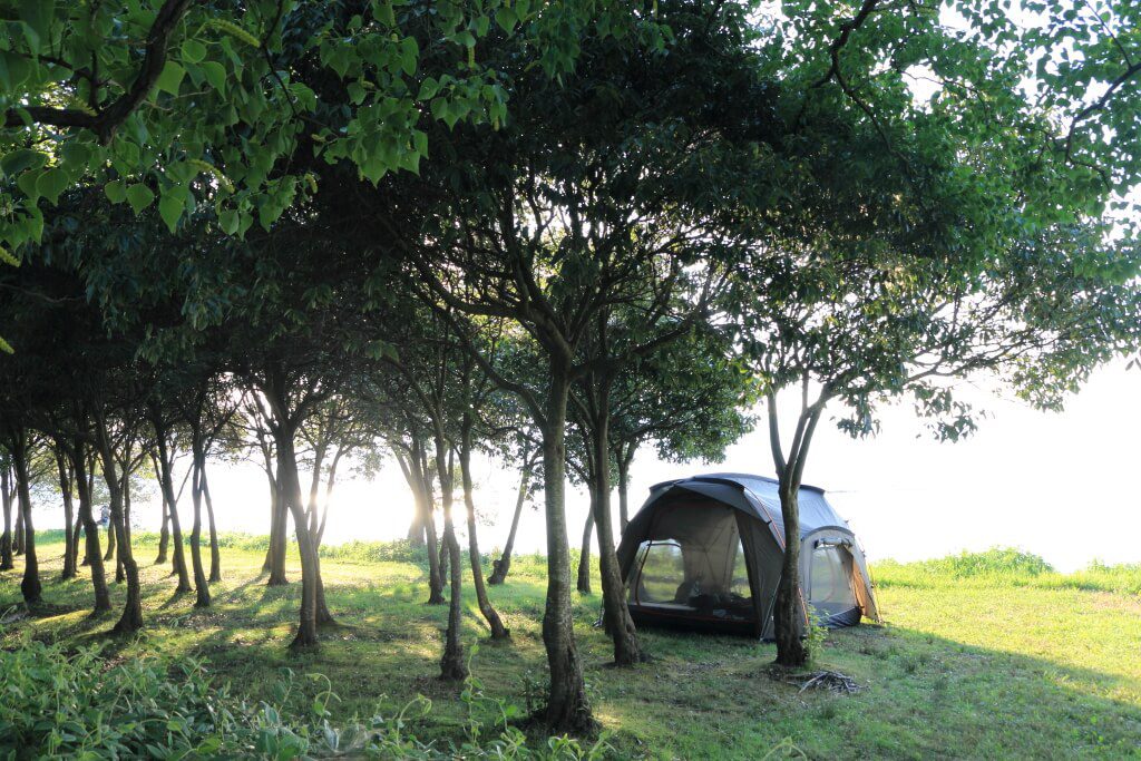 キャンプ用品はすべて持ち込みを/滋賀県営都市公園湖岸緑地