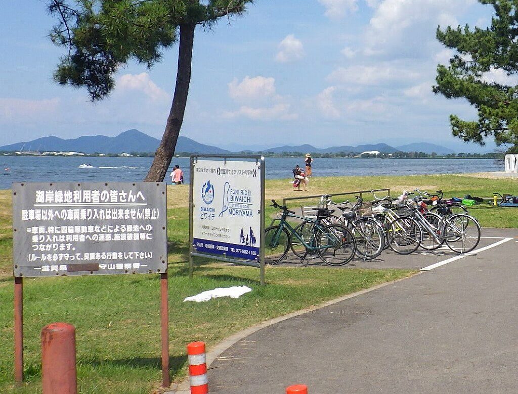 サイクリングの休憩スポットにも/滋賀県営都市公園湖岸緑地