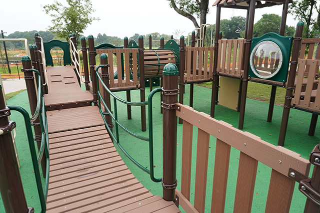 大型遊具「森の遊具」/都立舎人公園（東京都/足立区）