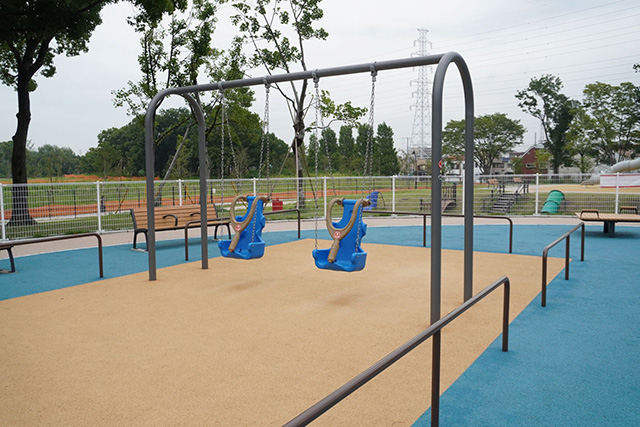 ２連ブランコ/都立舎人公園（東京都/足立区）