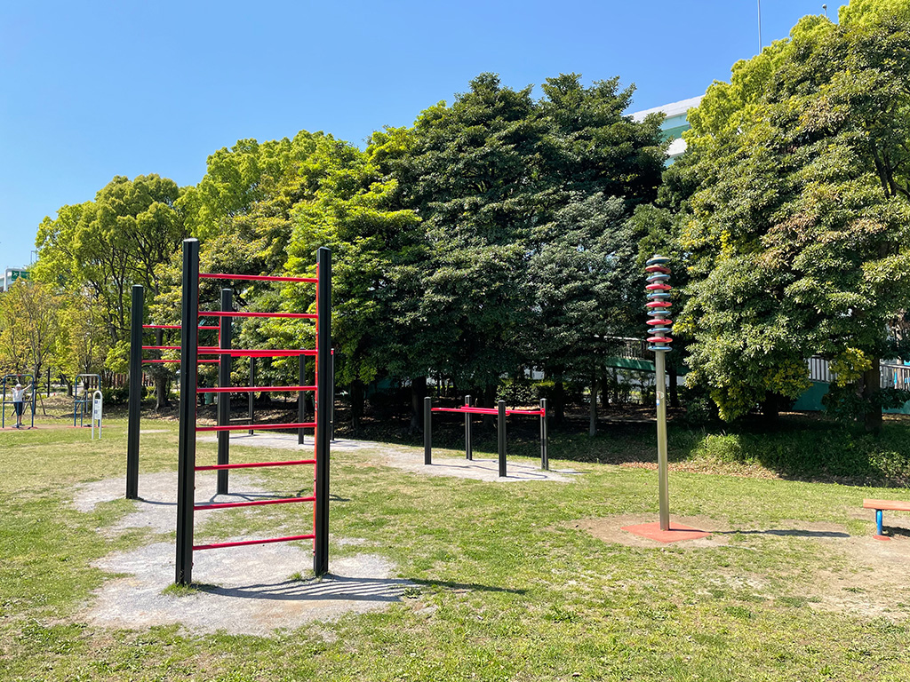 「垂直はしご」／辰巳の森海浜公（東京都／江東区）