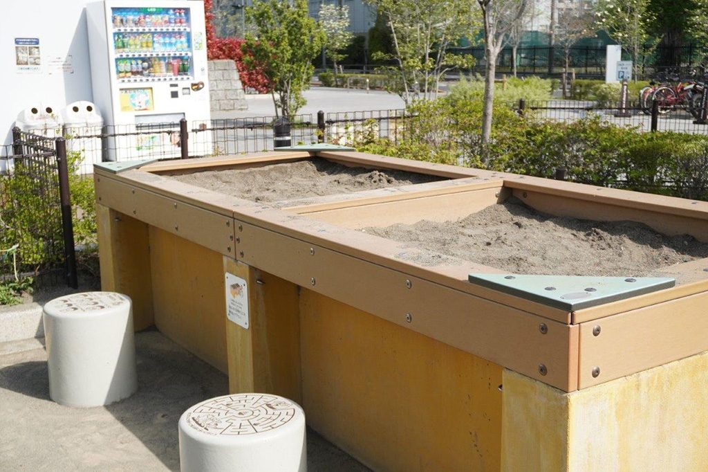 【インクルーシブ公園】車いす用の砂場/二子玉川公園(東京都)