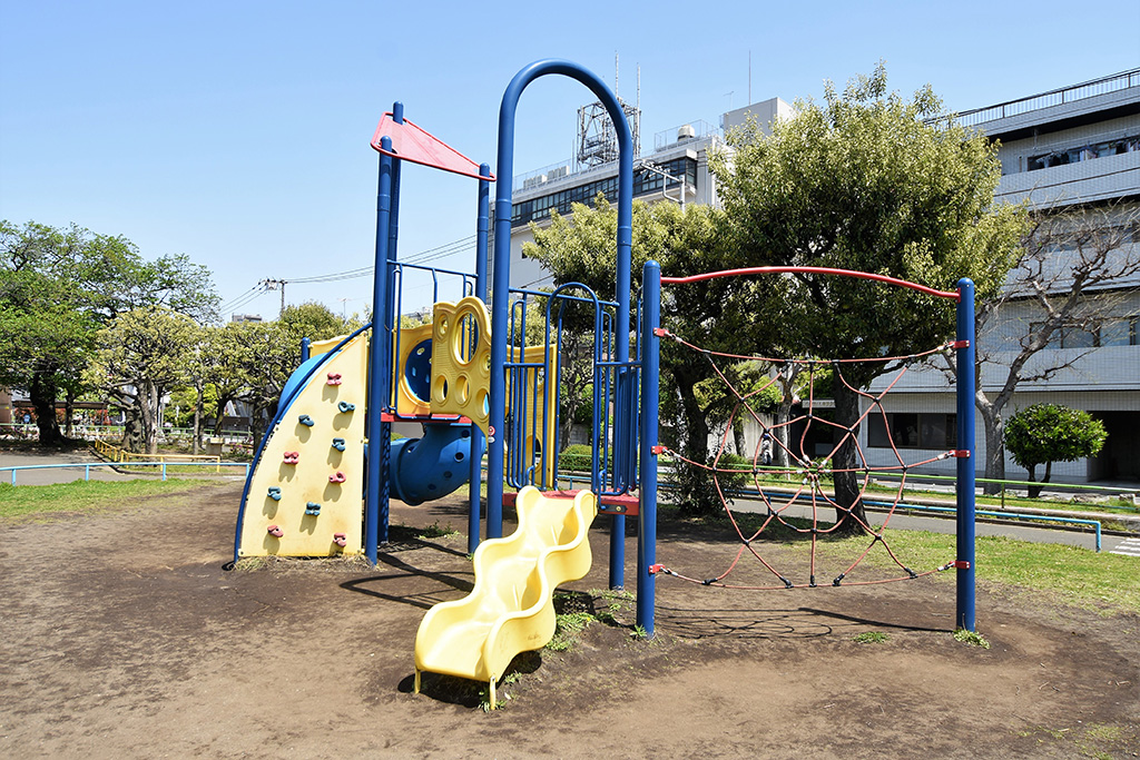 「複合遊具」／萩中児童交通公園（東京都／大田区）