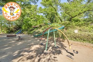 黒鐘公園(国分寺市)は山の斜面を生かしたローラーすべり台に電車ビューも魅力