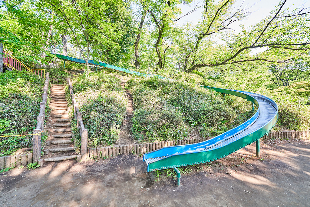「ローラー滑り台」/黒鐘公園(東京都/国分寺市)