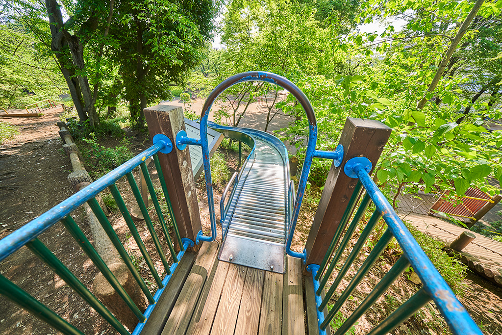 「ローラー滑り台」/黒鐘公園(東京都/国分寺市)