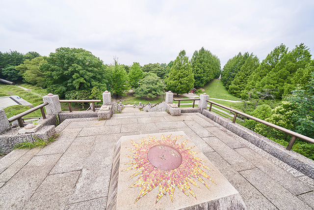 「太陽のピラミッド」／国営昭和記念公園（東京都／立川市）