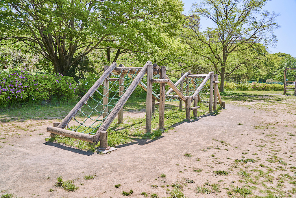 「ネットクライミング」/多摩川緑地福生南公園(東京都/福生市)