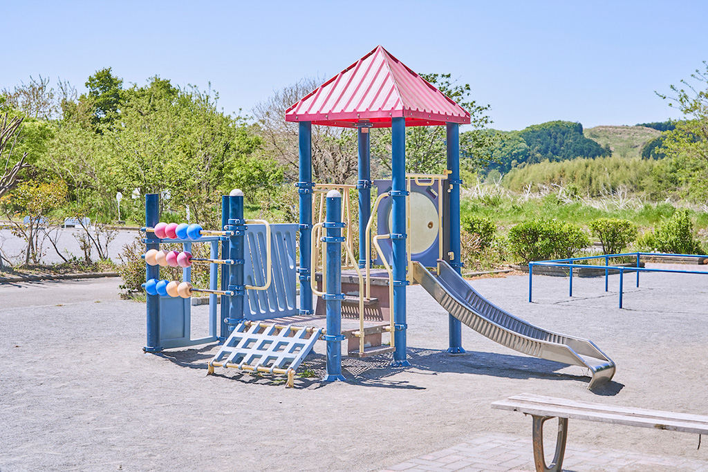 「複合遊具」/多摩川緑地福生南公園(東京都/福生市)