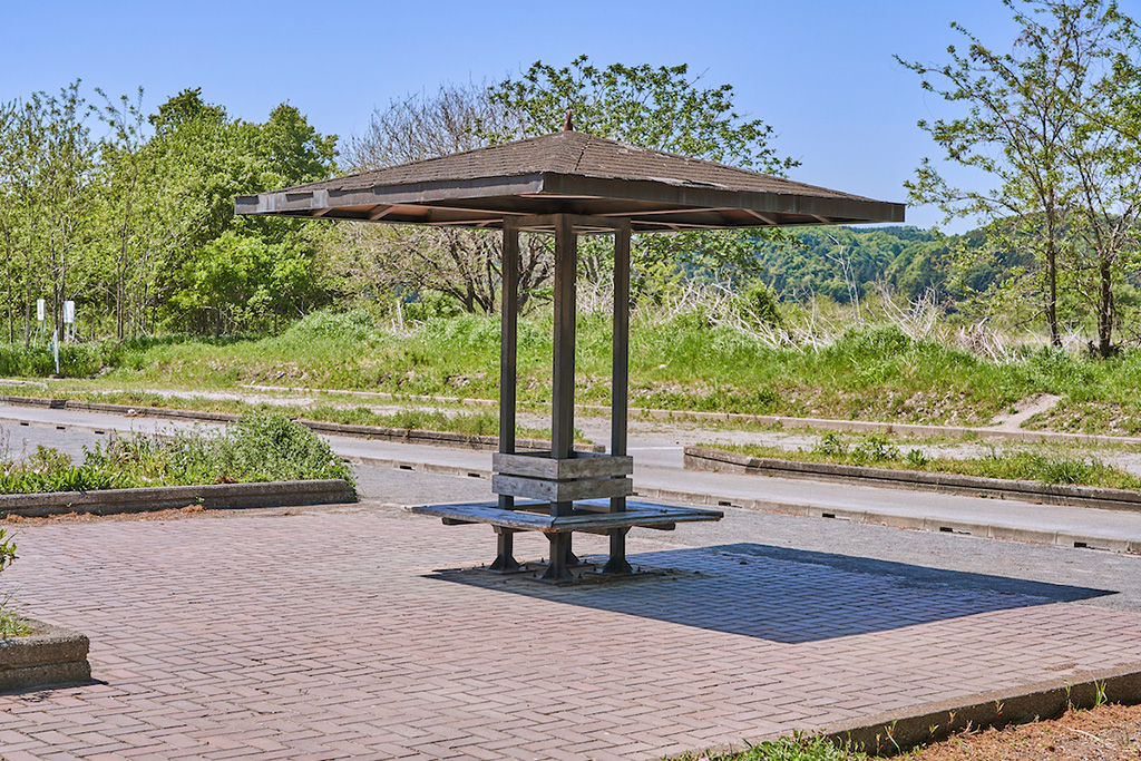 「東屋」/多摩川緑地福生南公園(東京都/福生市)