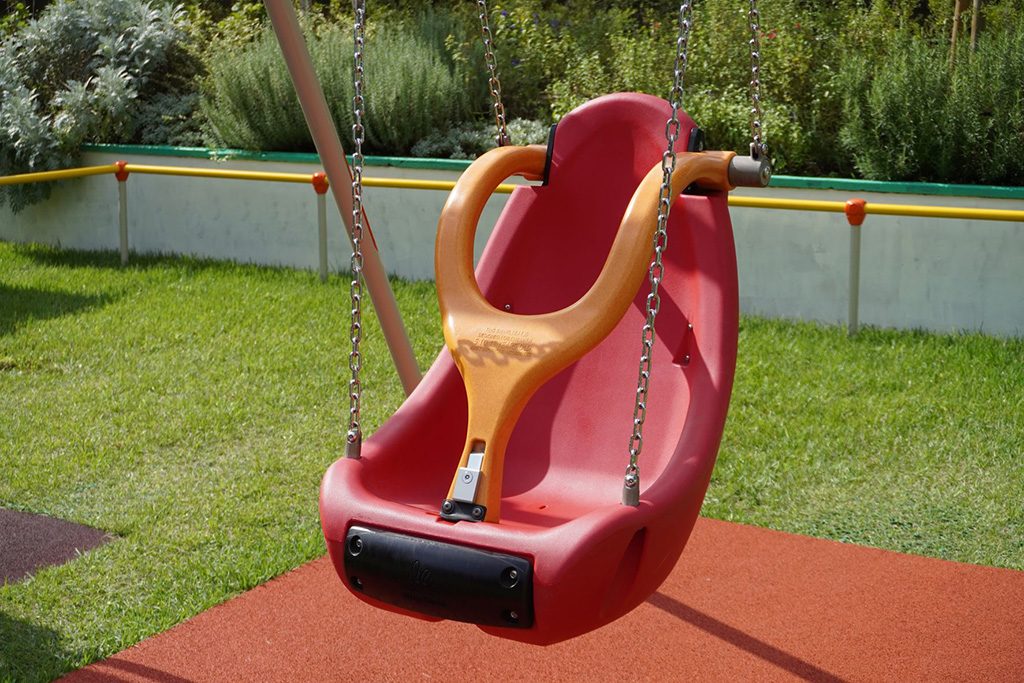 サポート付きブランコ/恵比寿南二公園（東京都/渋谷区）