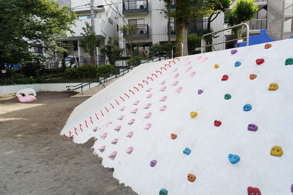 斜面遊具/恵比寿南二公園（東京都/渋谷区）