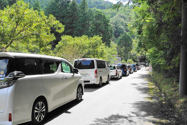 駐車場空き待ち渋滞/中政園(大阪府/箕面市)