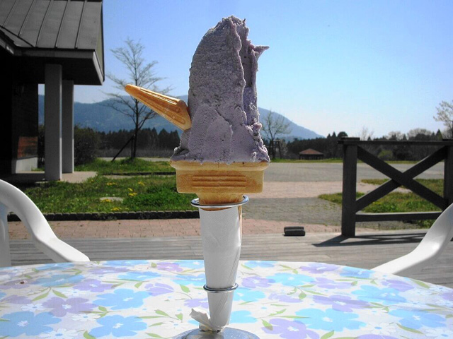 期間限定のブルーベリージェラート(シングル)/マキノピックランド(滋賀県/高島市)