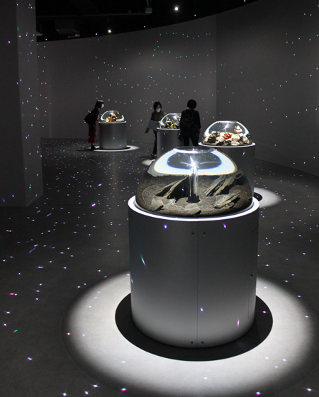 プラネタリウムのような「STAR LIGHT」／AQUARIUM ✕ ART átoa（兵庫県/神戸市）