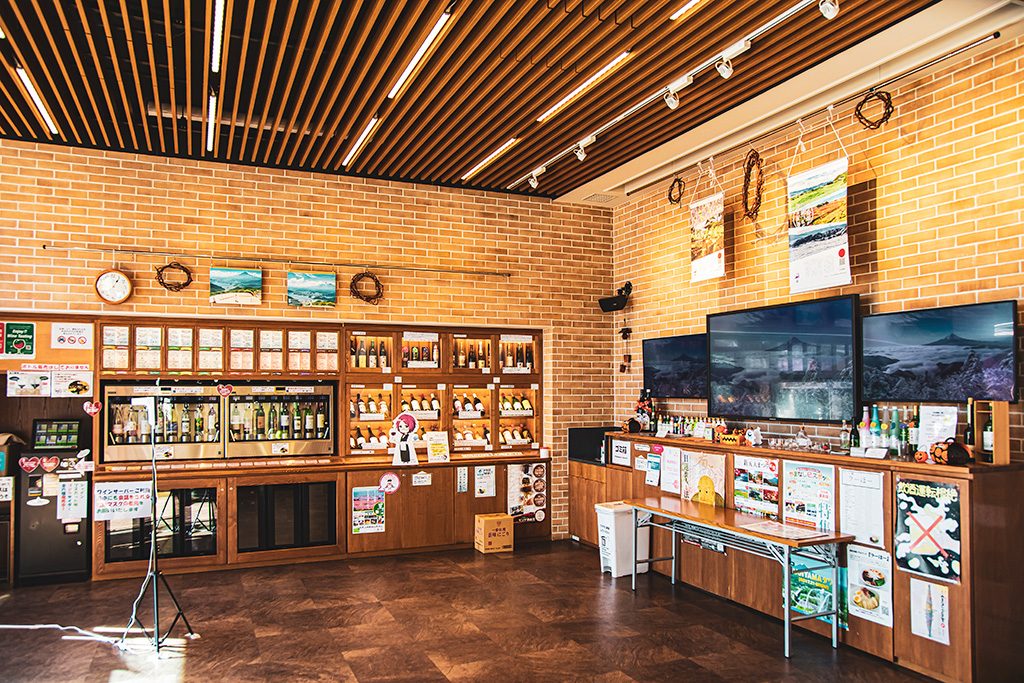 観光案内所内のワイナリー/石和温泉(山梨県/笛吹市)