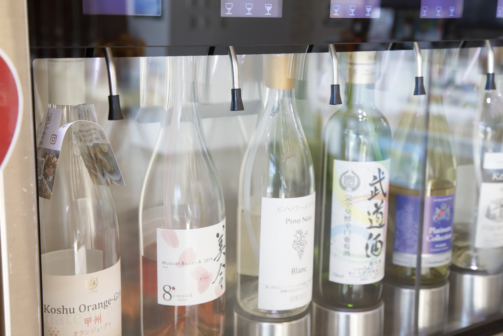 ワインの試飲/石和温泉(山梨県/笛吹市)