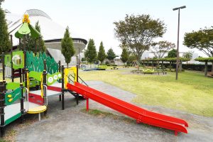 【神奈川県初！】誰もが遊べて、誰もが楽しめる。秋葉台公園（藤沢市）のトリム広場へ行こう