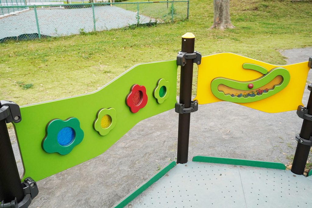 視覚や聴覚で楽しむパネル/秋葉台公園（神奈川県/藤沢市）