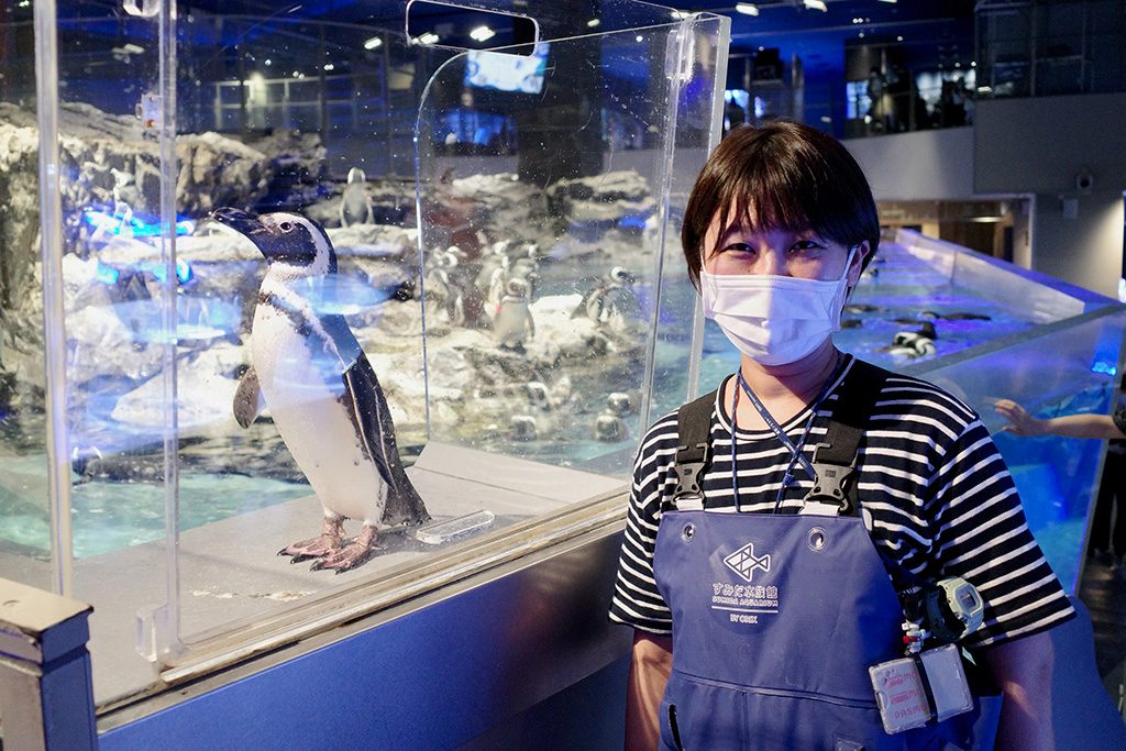 飼育スタッフの大城さん/すみだ水族館（東京都/墨田区）