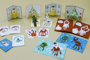 おしゃれで簡単にクリスマスカードを手作りで！子どもと一緒に楽しめるアイデアを紹介