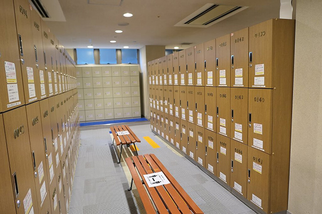 ロッカールーム/鶴見緑地プール(大阪府/大阪市)