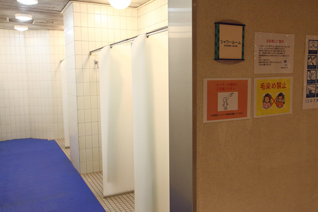 シャワールーム/鶴見緑地プール(大阪府/大阪市)