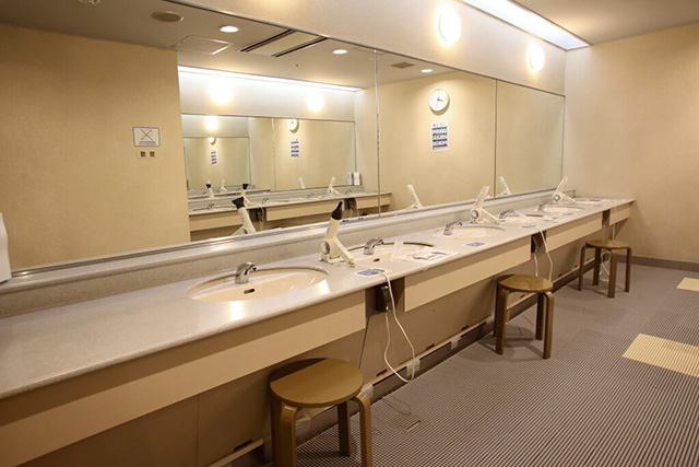 パウダールーム/鶴見緑地プール(大阪府/大阪市)