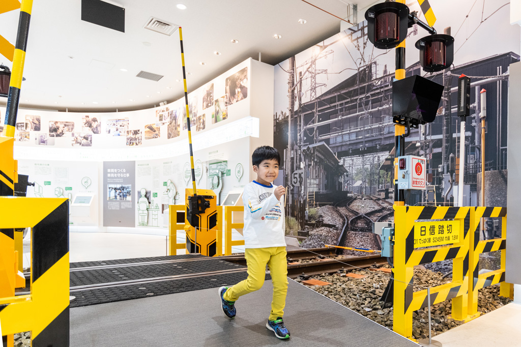 仕事ステーションの踏切/鉄道博物館(埼玉県/さいたま市)