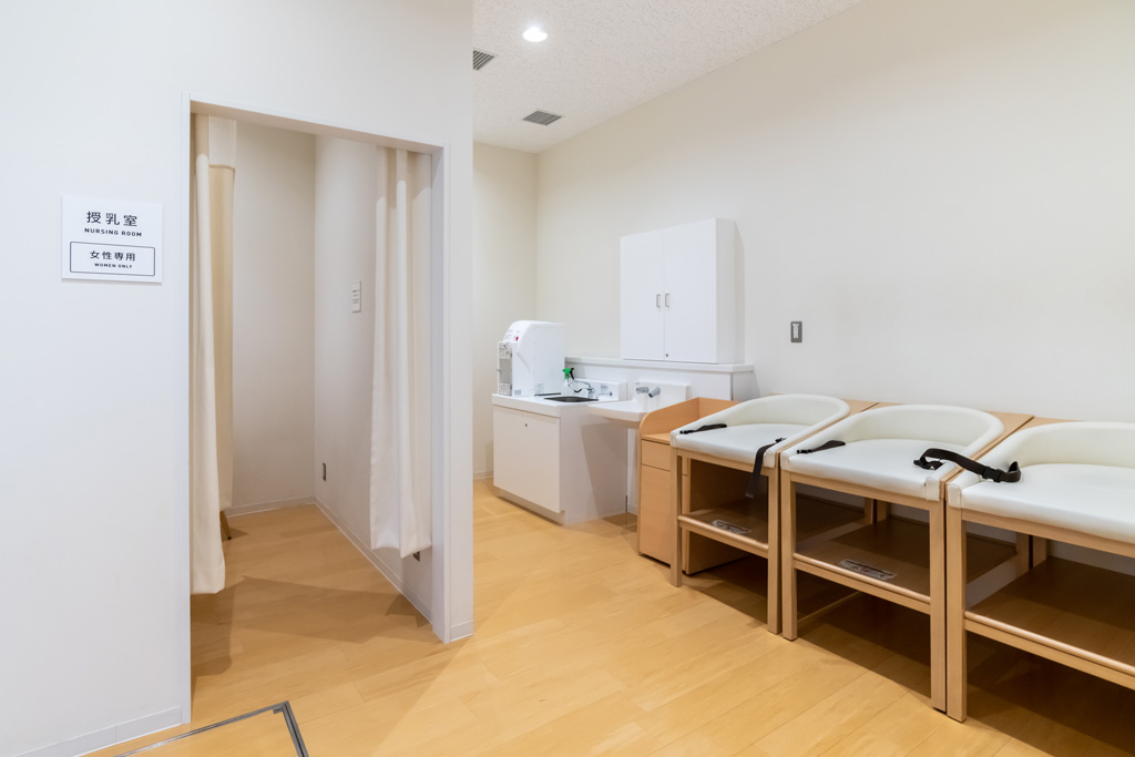 キッズプラザの授乳室とおむつ交換台/鉄道博物館(埼玉県/さいたま市)