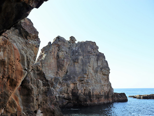 十像岩/三段壁洞窟(和歌山県/白浜町)