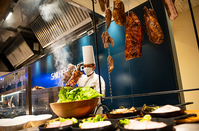 ディナーブッフェ「ライブキッチン」/ルネッサン スリゾート オキナワ(沖縄県/恩納村)