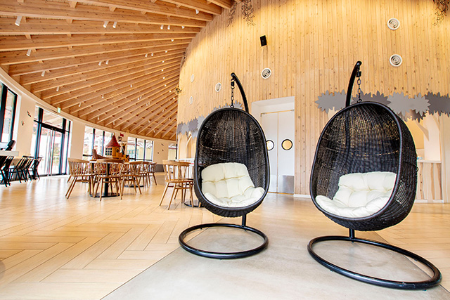 広くてウッディな店のつくり/ムーミンバレーパーク（埼玉県/飯能市）