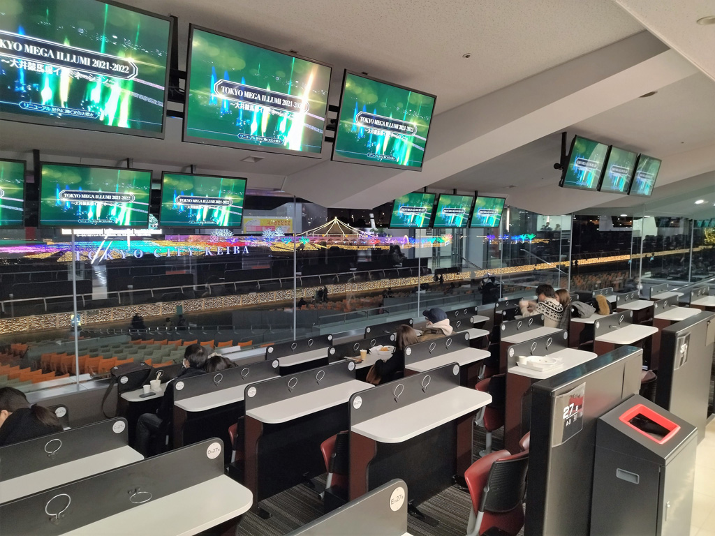 屋内観覧席や休憩スペース/東京メガイルミ(東京都/品川区)