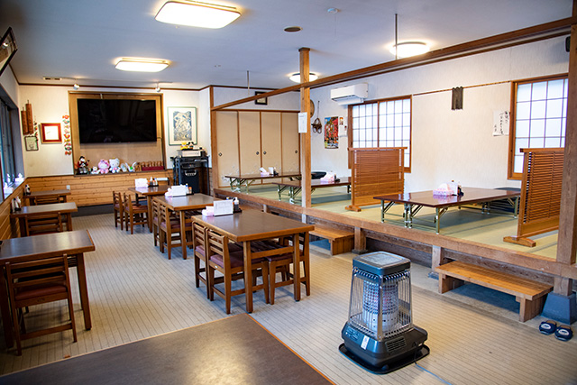 「養老渓谷釣堀センター」の食事処（千葉県/大多喜町）