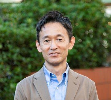 瀧 靖之（たき　やすゆき）　先生